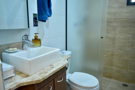 Apartamento à venda com 118m², 2 quartos e 3 vagas Apartamento à venda com 118m², 2 quartos e 3 vagasBanheiro Social