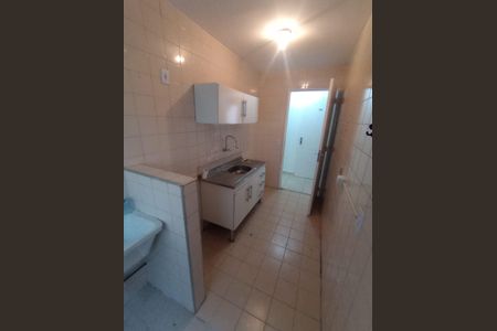 Cozinha de apartamento à venda com 2 quartos, 50m² em Cidade São Jorge, Santo André