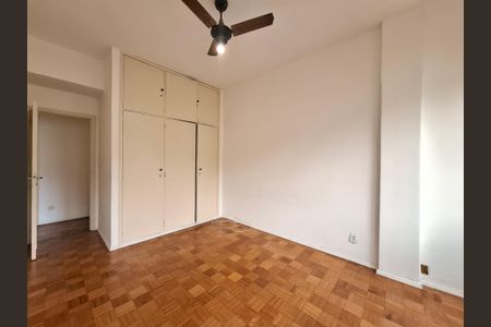 Quarto 1 de apartamento à venda com 3 quartos, 120m² em Laranjeiras, Rio de Janeiro