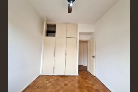 Apartamento à venda com 120m², 3 quartos e 1 vagaQuarto 2