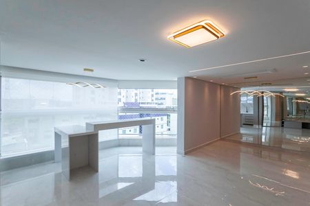 Apartamento à venda com 120m², 3 quartos e 2 vagasVaranda gourmet