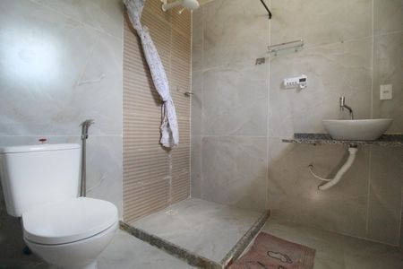 Casa para alugar com 150m², 3 quartos e sem vagaBanheiro da suíte