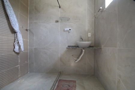 Casa para alugar com 150m², 3 quartos e sem vagaBanheiro da suíte