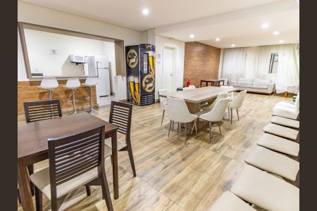Apartamento à venda com 42m², 1 quarto e sem vagaÁrea comum - Salão de festas