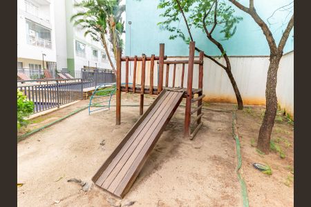 Apartamento à venda com 42m², 1 quarto e sem vagaÁrea comum - Playground