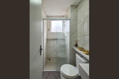 Apartamento à venda com 48m², 2 quartos e 1 vaga Apartamento à venda com 48m², 2 quartos e 1 vagaBanheiro Social