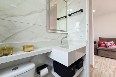 Apartamento à venda com 48m², 2 quartos e 1 vaga Apartamento à venda com 48m², 2 quartos e 1 vagaBanheiro Social