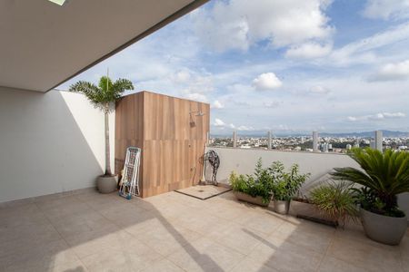 Apartamento à venda com 145m², 3 quartos e 3 vagasCobertura