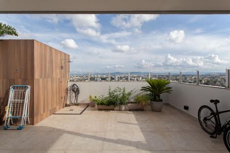 Apartamento à venda com 145m², 3 quartos e 3 vagasCobertura