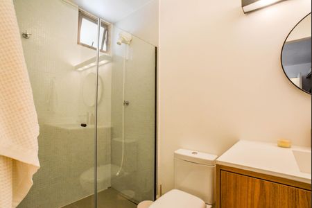 Apartamento à venda com 105m², 3 quartos e 1 vaga Apartamento à venda com 105m², 3 quartos e 1 vagaBanheiro da Suíte 1