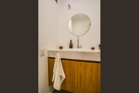 Apartamento à venda com 105m², 3 quartos e 1 vaga Apartamento à venda com 105m², 3 quartos e 1 vagaBanheiro Social