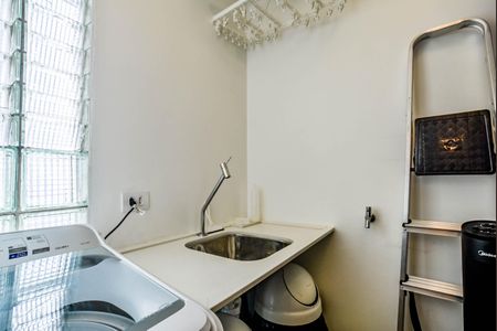 Apartamento à venda com 105m², 3 quartos e 1 vaga Apartamento à venda com 105m², 3 quartos e 1 vagaÁrea de Serviço