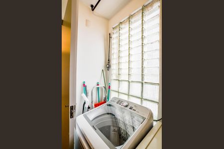 Apartamento à venda com 105m², 3 quartos e 1 vaga Apartamento à venda com 105m², 3 quartos e 1 vagaÁrea de Serviço