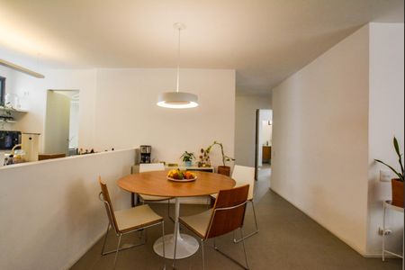 Apartamento à venda com 105m², 3 quartos e 1 vaga Apartamento à venda com 105m², 3 quartos e 1 vagaSala de Jantar