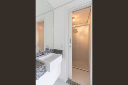 Banheiro de apartamento para alugar com 1 quarto, 32m² em Butantã, São Paulo