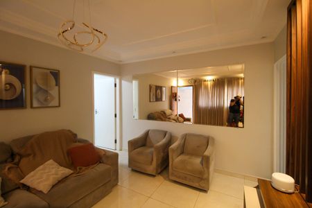 Casa para alugar com 175m², 3 quartos e 1 vagaSala