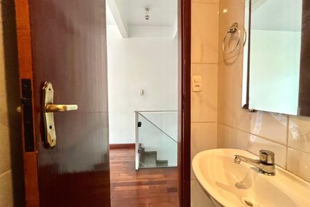 Casa à venda com 150m², 3 quartos e 2 vagasLavabo