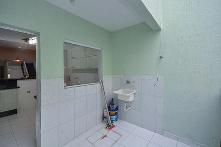 Casa à venda com 150m², 3 quartos e 2 vagasÁrea de Serviço