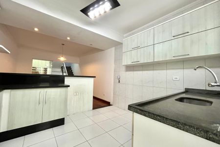 Casa à venda com 150m², 3 quartos e 2 vagasCozinha