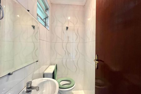 Casa à venda com 150m², 3 quartos e 2 vagasLavabo