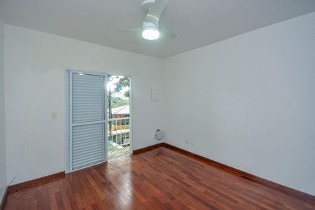 Casa à venda com 150m², 3 quartos e 2 vagasSala