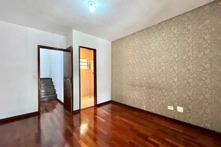 Casa à venda com 150m², 3 quartos e 2 vagasSuite