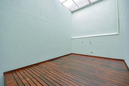 Casa à venda com 150m², 3 quartos e 2 vagasDeck