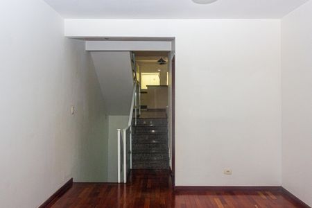 Casa para alugar com 3 quartos, 150m² em Vila Marari, São Paulo
