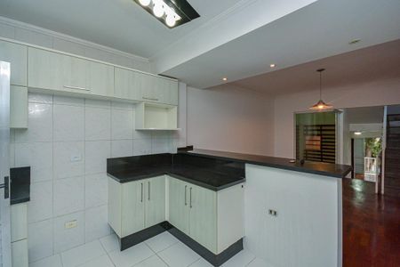 Casa à venda com 150m², 3 quartos e 2 vagasCozinha