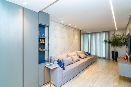 Apartamento à venda com 242m², 4 quartos e 4 vagasSala 2