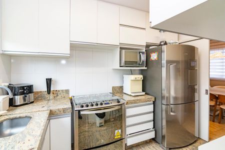 Apartamento à venda com 242m², 4 quartos e 4 vagasCozinha