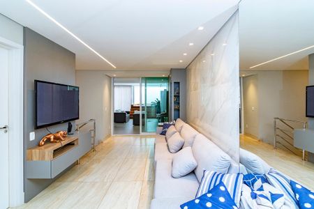 Apartamento à venda com 242m², 4 quartos e 4 vagasSala 2