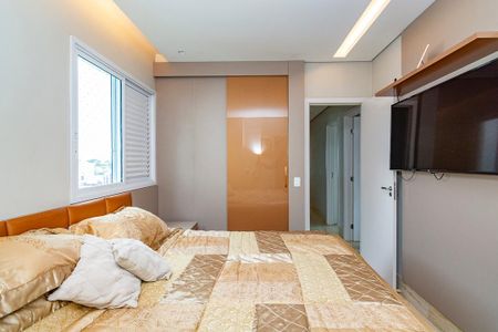 Apartamento à venda com 242m², 4 quartos e 4 vagasSuíte 