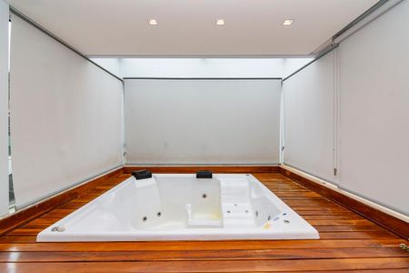 Apartamento à venda com 242m², 4 quartos e 4 vagasVaranda gourmet