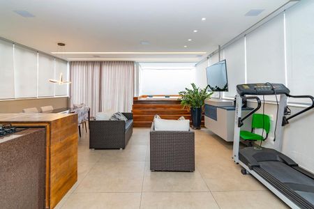 Apartamento à venda com 242m², 4 quartos e 4 vagasVaranda gourmet