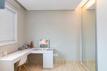 Apartamento à venda com 242m², 4 quartos e 4 vagasQuarto 2