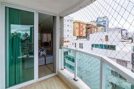 Apartamento à venda com 242m², 4 quartos e 4 vagasVaranda da Sala 2