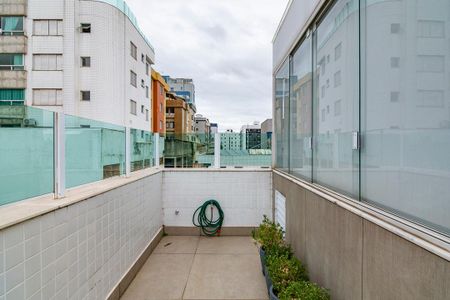 Apartamento à venda com 242m², 4 quartos e 4 vagasVaranda gourmet