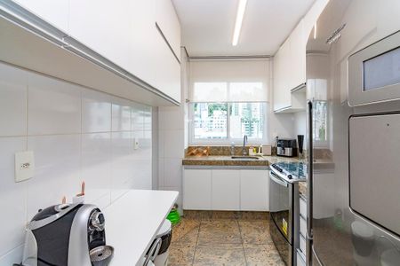 Apartamento à venda com 242m², 4 quartos e 4 vagasCozinha