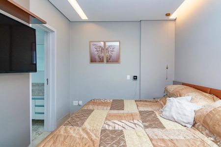 Apartamento à venda com 242m², 4 quartos e 4 vagasSuíte 