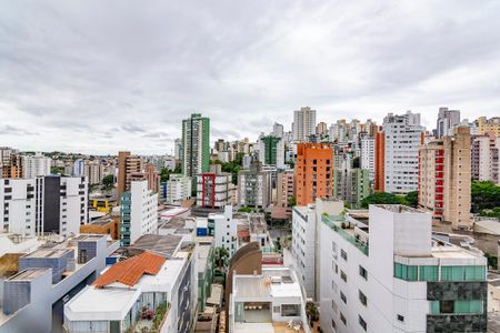 Apartamento à venda com 242m², 4 quartos e 4 vagasVaranda da Sala 2