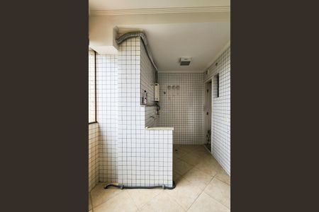 Apartamento para alugar com 220m², 3 quartos e 3 vagas Apartamento para alugar com 220m², 3 quartos e 3 vagasÁrea de Serviço