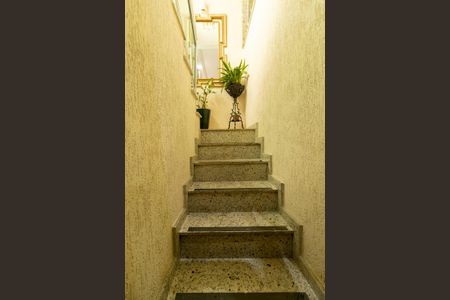 Apartamento à venda com 350m², 6 quartos e 3 vagasCasa 1 - Escada 