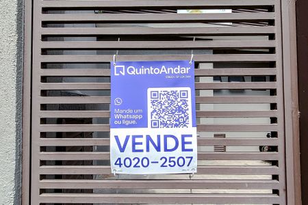 Casa à venda com 208m², 4 quartos e 1 vagaPlaquinha