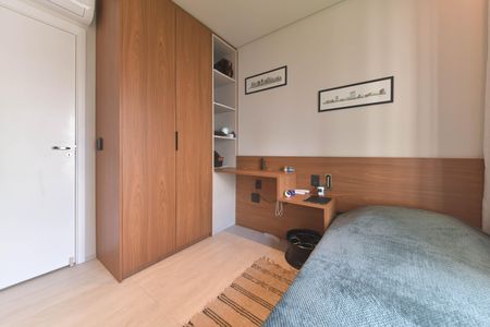 Apartamento à venda com 81m², 2 quartos e 1 vagaQuarto