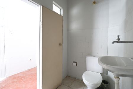 Banheiro  de apartamento para alugar com 1 quarto, 50m² em Lapa, São Paulo