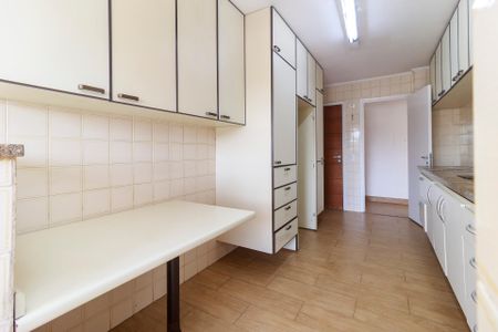 Apartamento para alugar com 87m², 2 quartos e 1 vagaCozinha