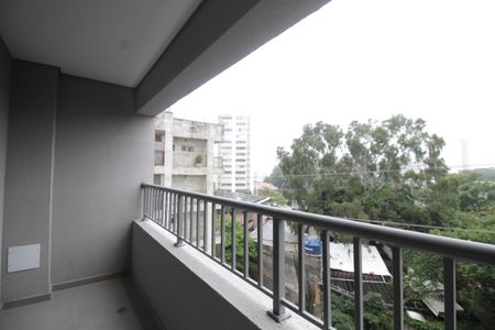 Studio para alugar com 25m², 1 quarto e sem vaga Studio para alugar com 25m², 1 quarto e sem vagaVaranda