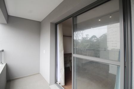 Studio para alugar com 25m², 1 quarto e sem vaga Studio para alugar com 25m², 1 quarto e sem vagaVaranda