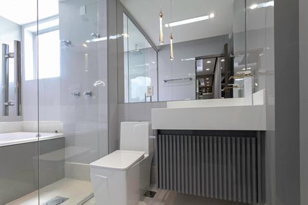 Apartamento à venda com 120m², 3 quartos e 2 vagasBanheiro da suíte 